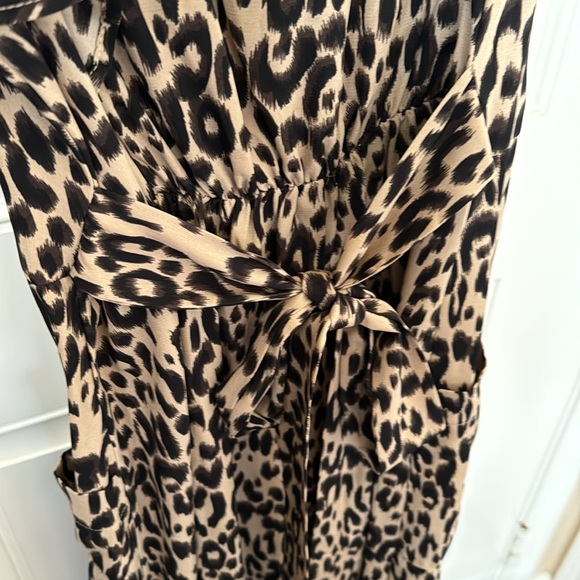 Sienna Sky Animal Print Midi Dress Size M - Picture 15 of 16